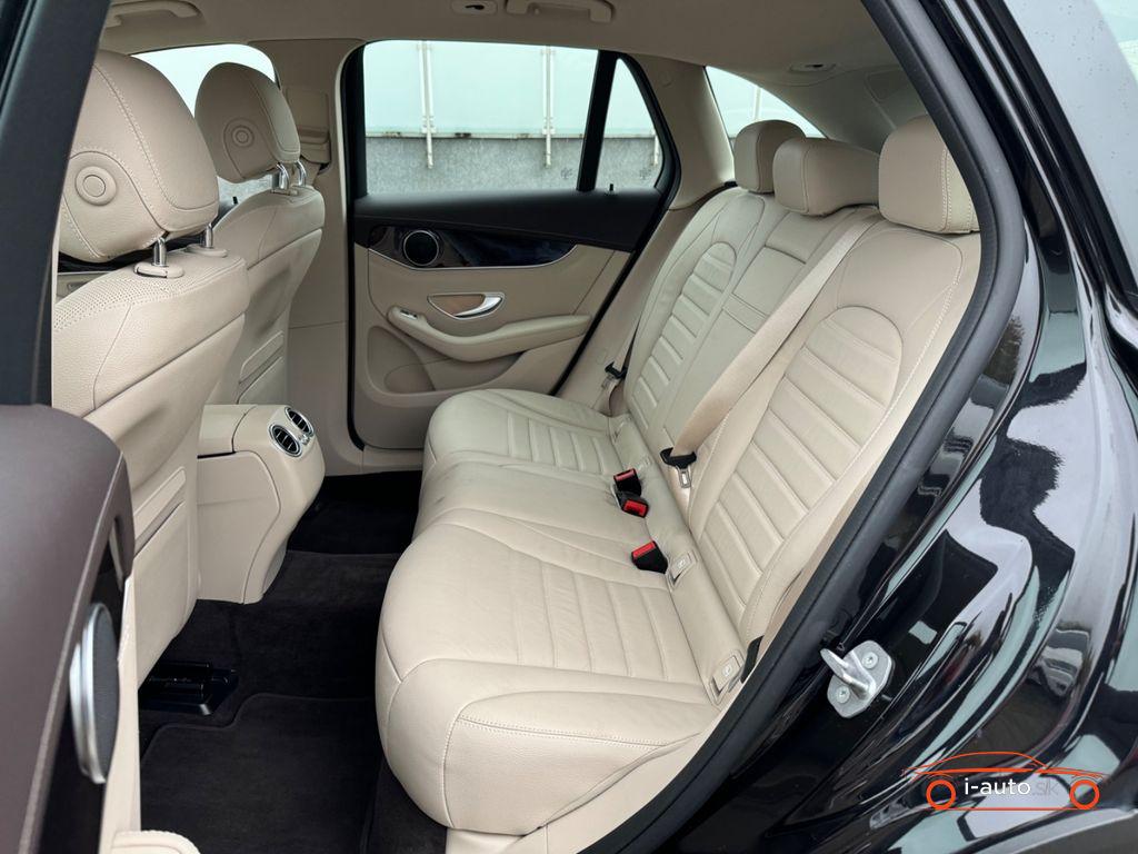 Mercedes-Benz GLC 300e 4Matic za 35300€