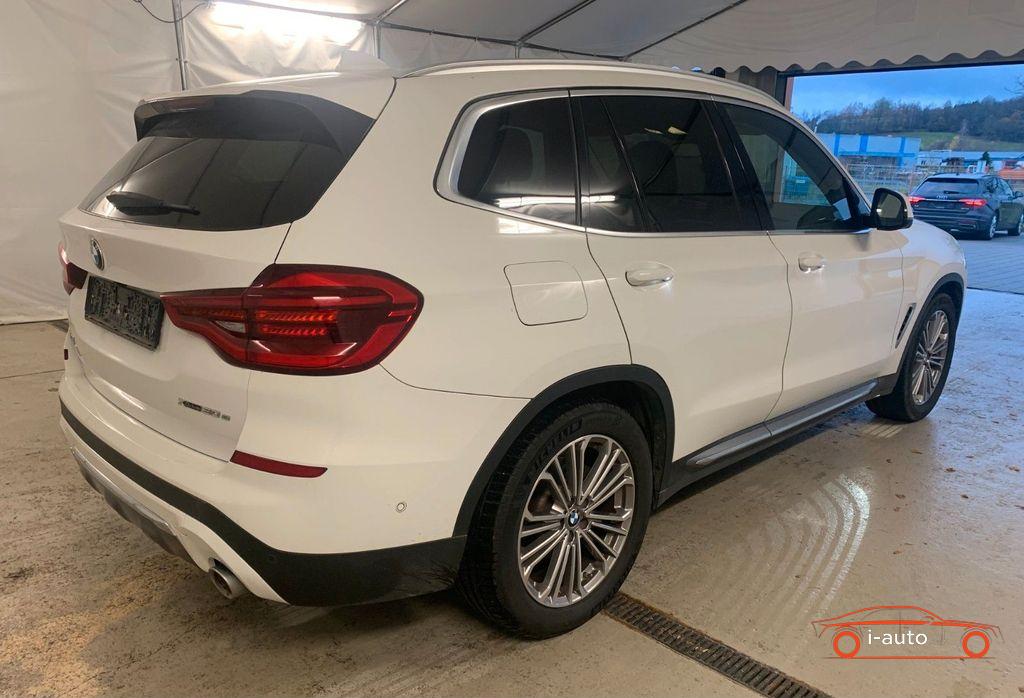 BMW X3 xDrive30e Luxury Line za 32900€