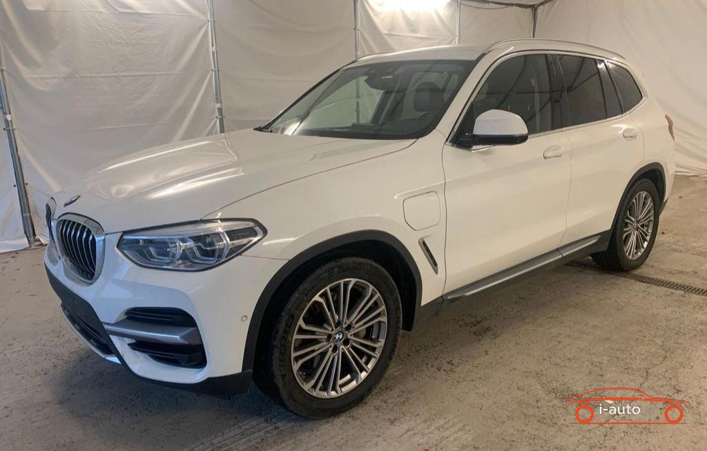 BMW X3 xDrive30e Luxury Line za 32 900