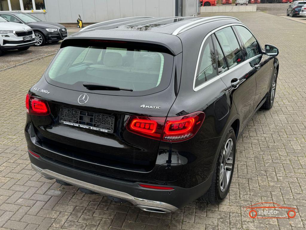 Mercedes-Benz GLC 300e 4Matic za 35300€