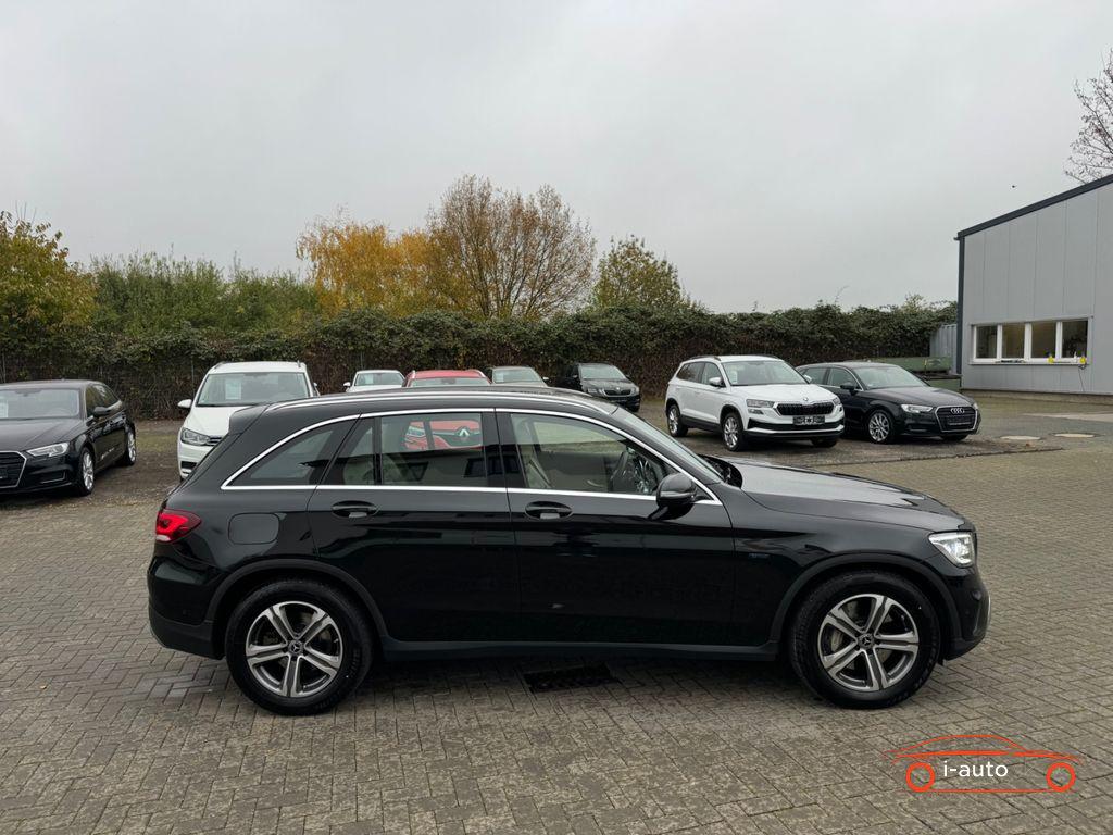 Mercedes-Benz GLC 300e 4Matic za 35300€