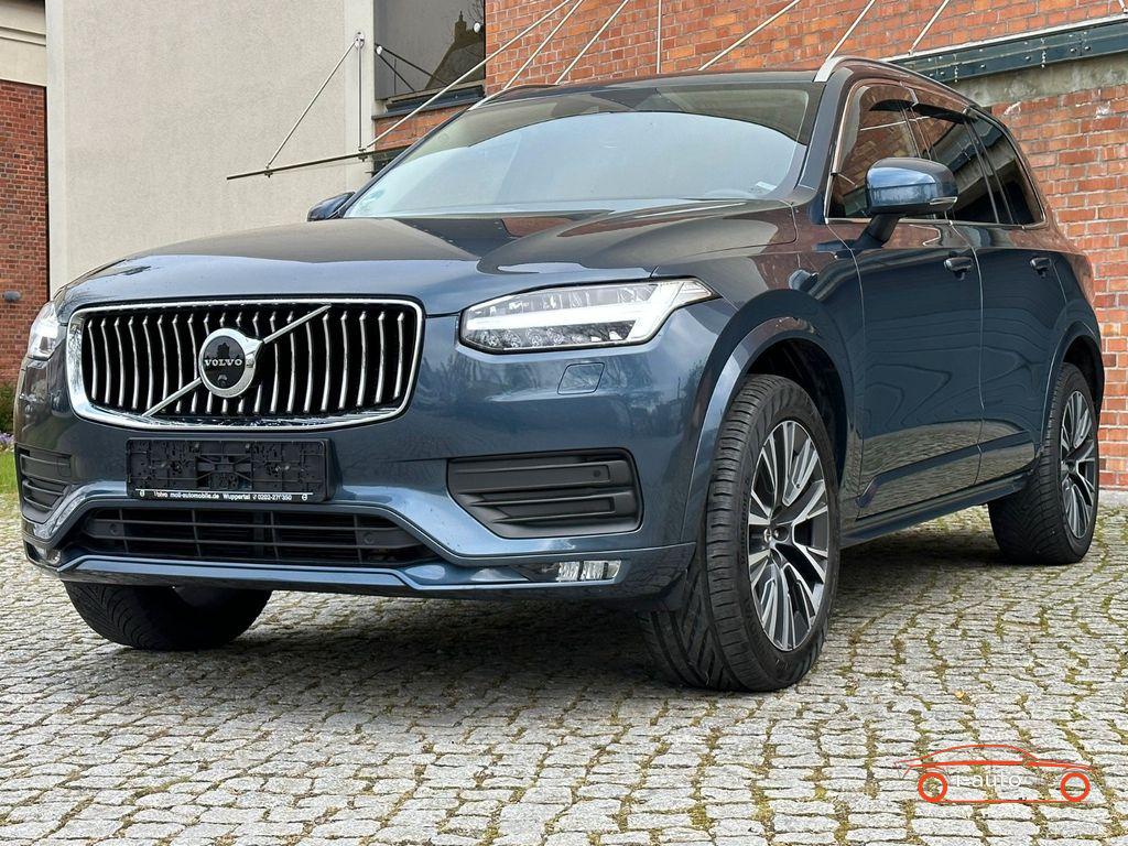 Volvo XC90 XC90 Momentum Pro AWD R-Design za 48040€