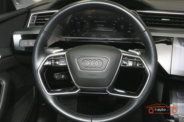 Audi e-tron 55 quattro za 33700€