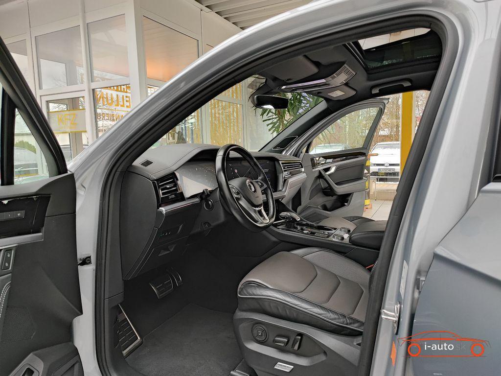 Volkswagen Touareg 3.0 TDI 4Motion R-line za 58700€