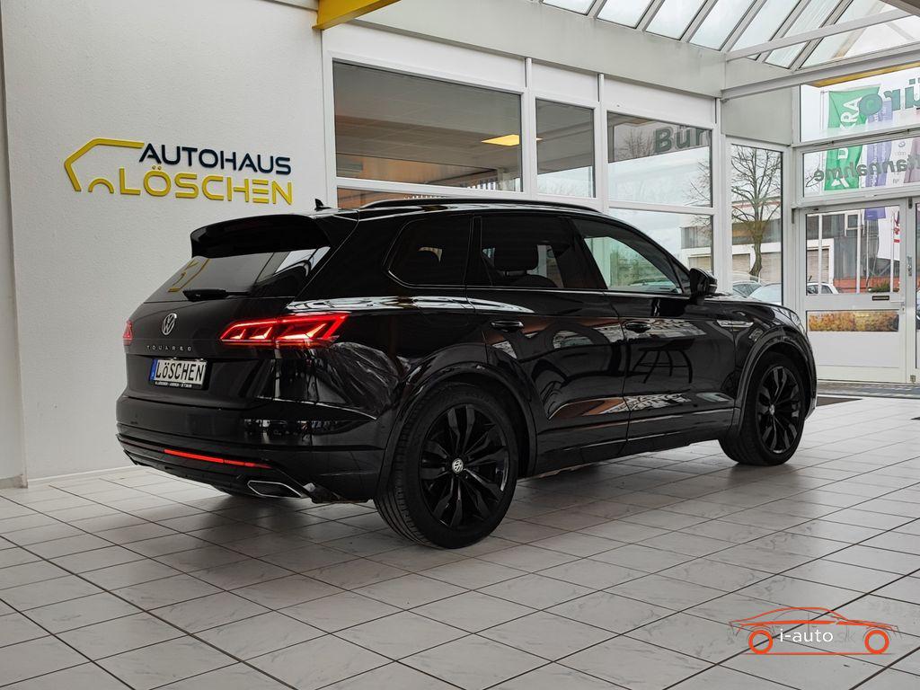 Volkswagen Touareg 3.0 TDI 4Motion R-line za 56800€