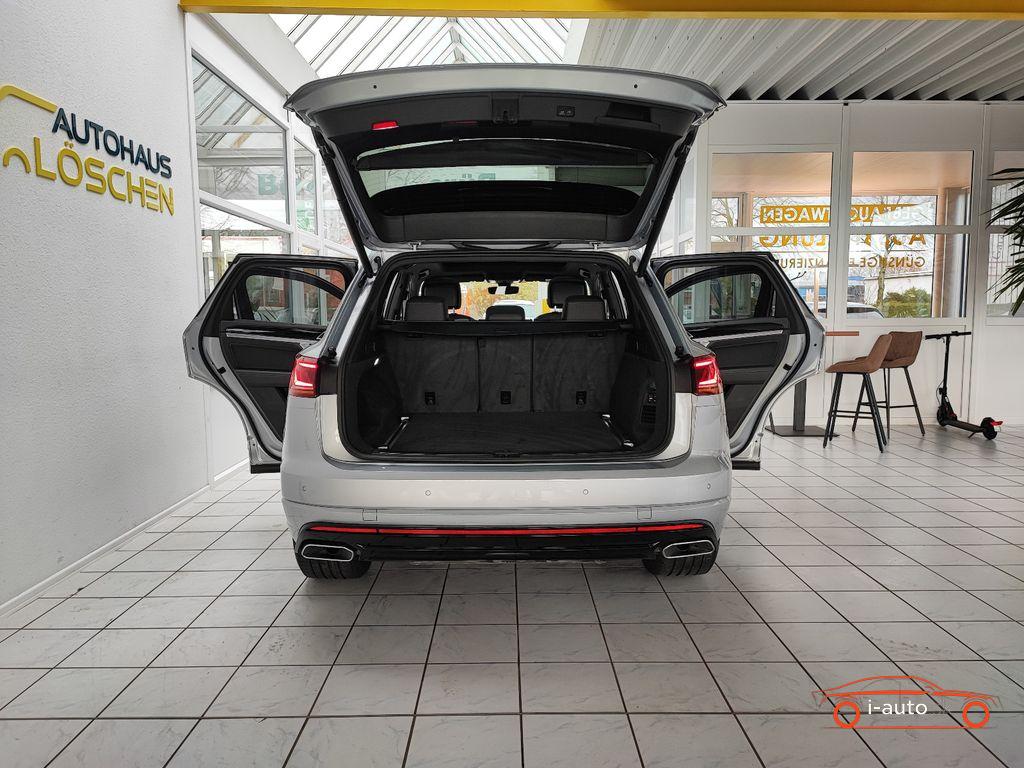 Volkswagen Touareg 3.0 TDI 4Motion R-line za 58700€