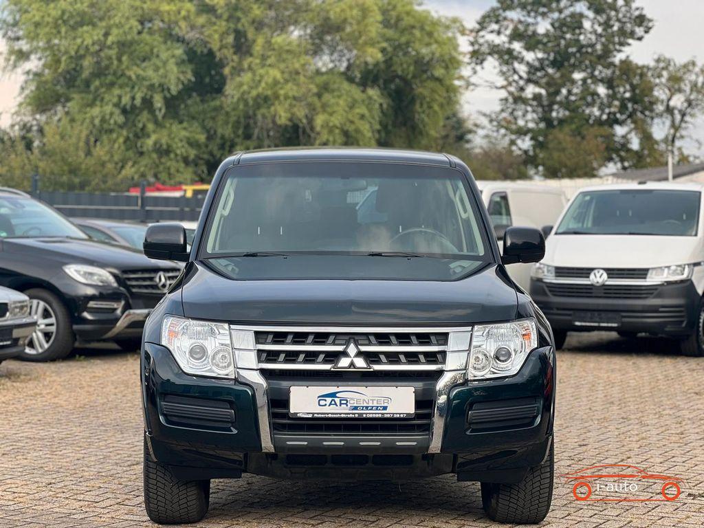 Mitsubishi Pajero 3.2 DI-D Basis 4WD za 29300€