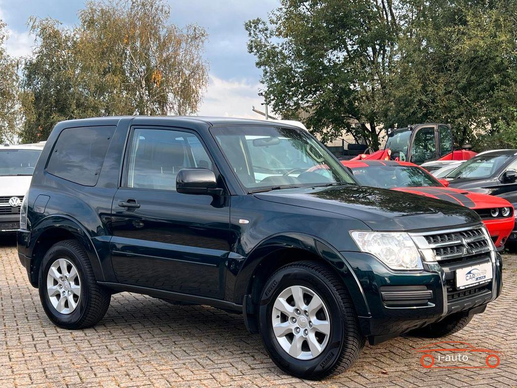 Mitsubishi Pajero 3.2 DI-D Basis 4WD za 29 300