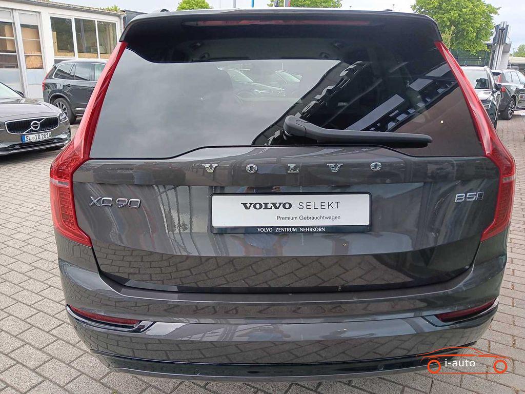 Volvo XC90 B5 D AWD Plus Dark za 55890€